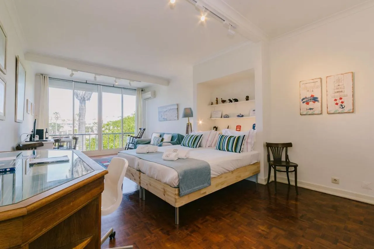 Rent4Rest Estoril Beachfront Apartments