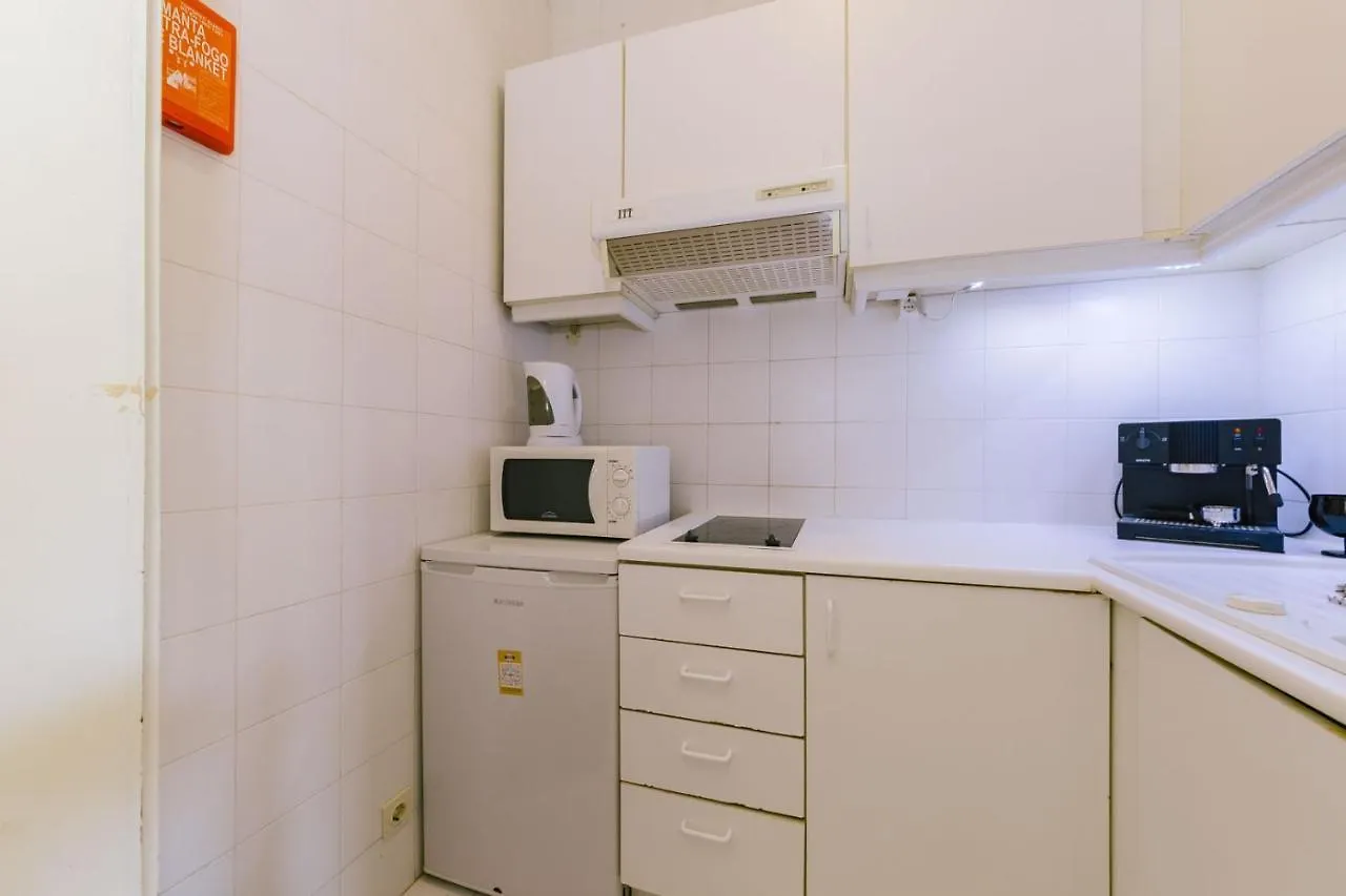 Rent4Rest Estoril Beachfront Apartments